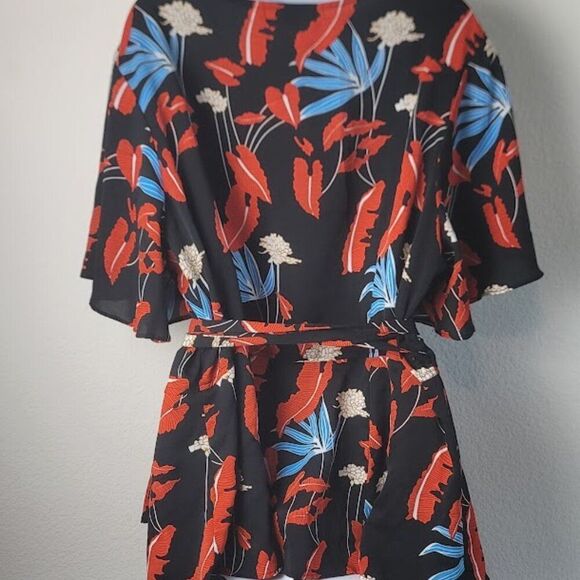 WAYWARD FRANCIES e.Shakti Wrap Blouse - Picture 7 of 9